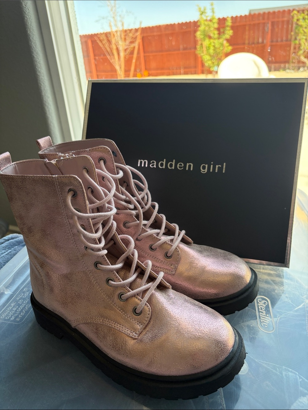 NIB Madden Girl Rose Pink Metallic Lace-Up Combat Boots